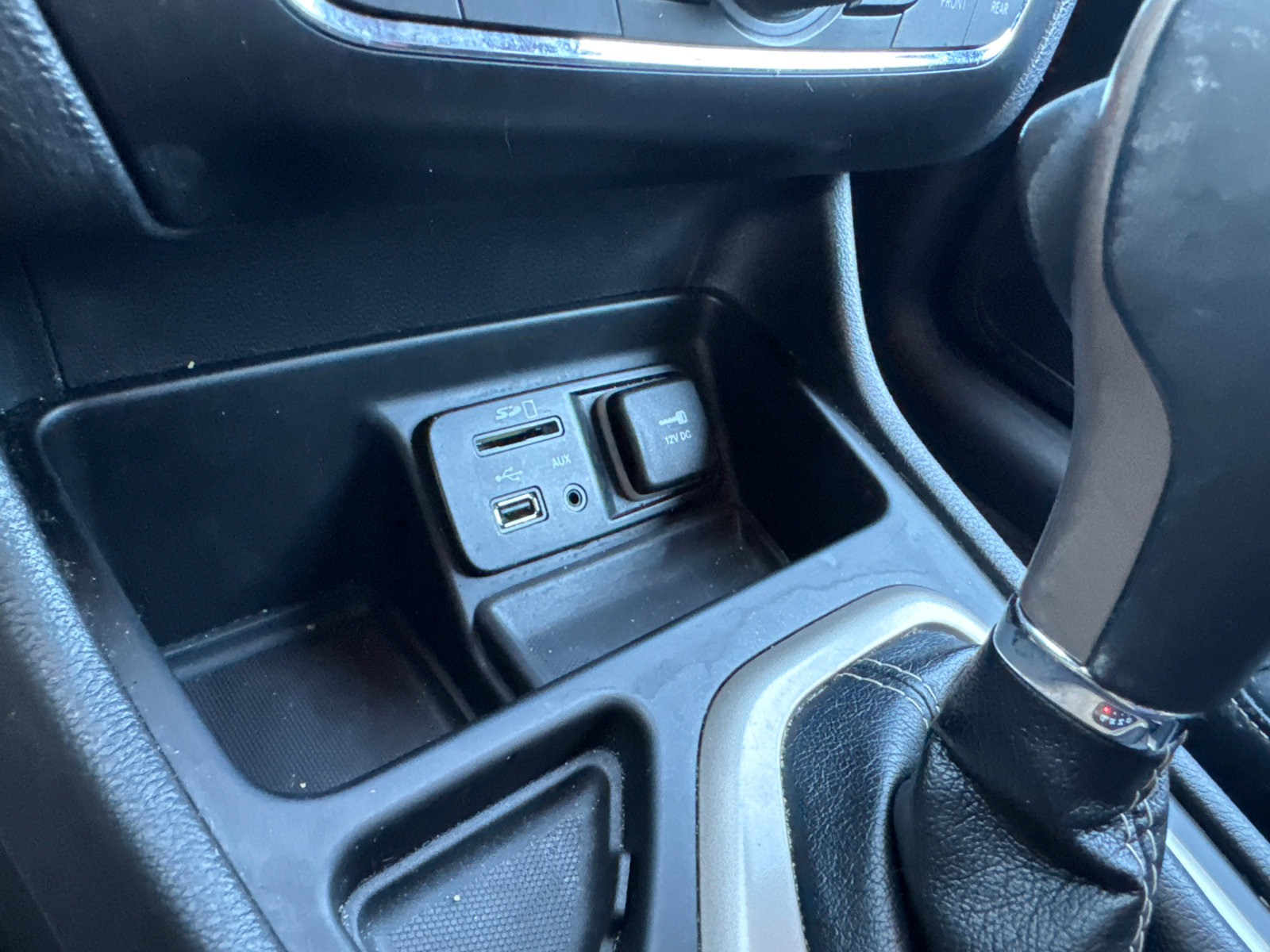 Used 2016 Jeep Cherokee Limited FWD image 31