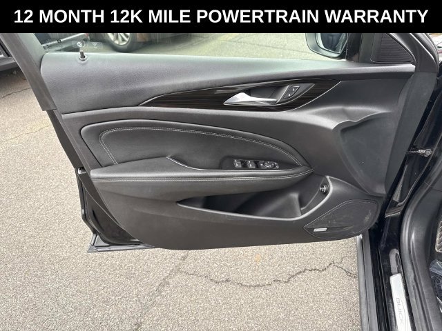 Used 2018 Buick Regal Essence w/ Sights and Sounds Package AWD/4WD image 13