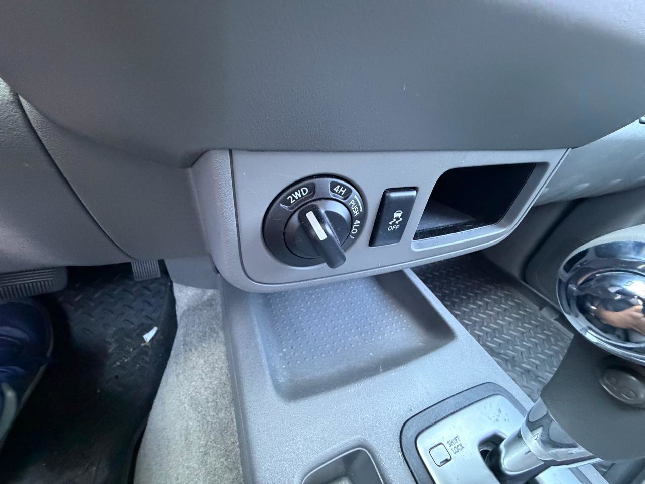 Used 2017 Nissan Frontier SV AWD/4WD image 16