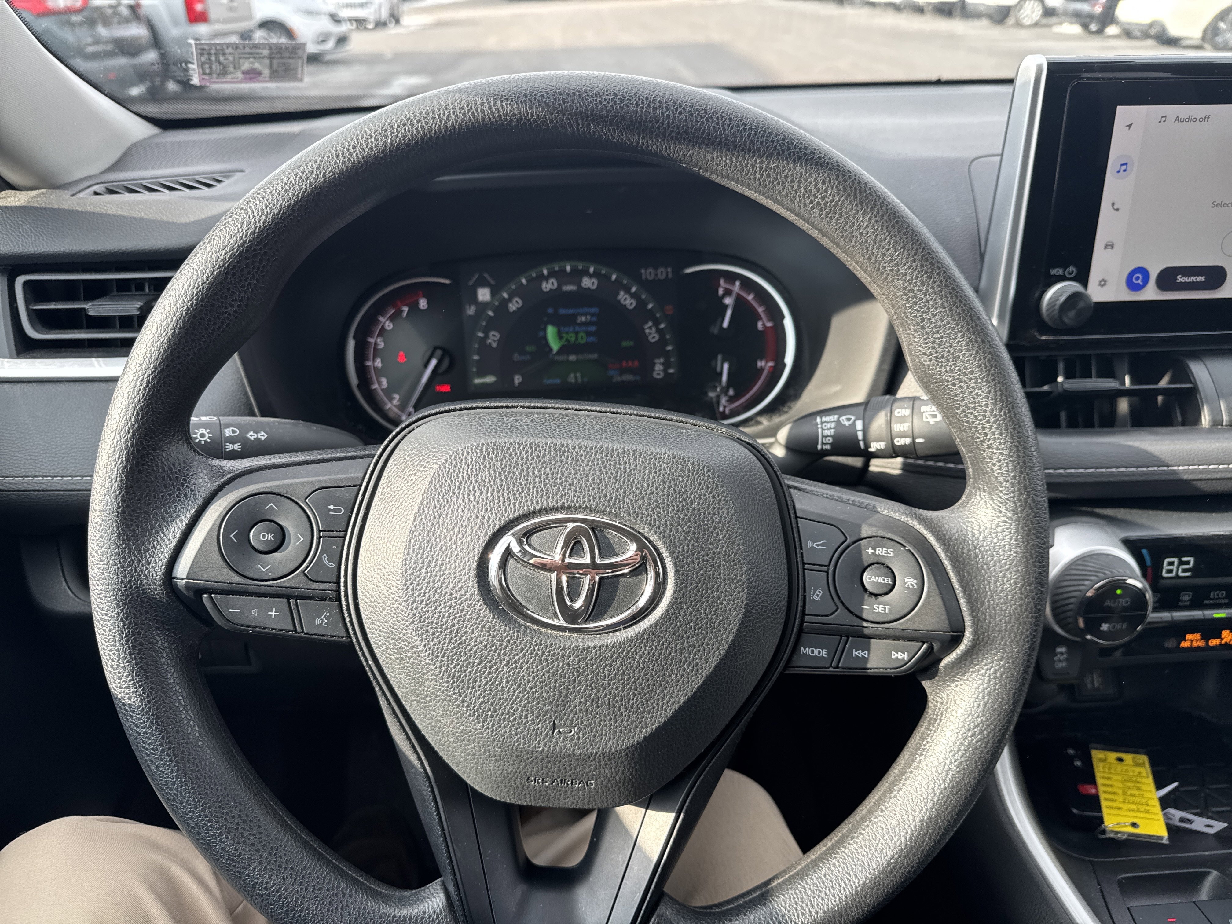 Used 2023 Toyota RAV4 XLE image 17