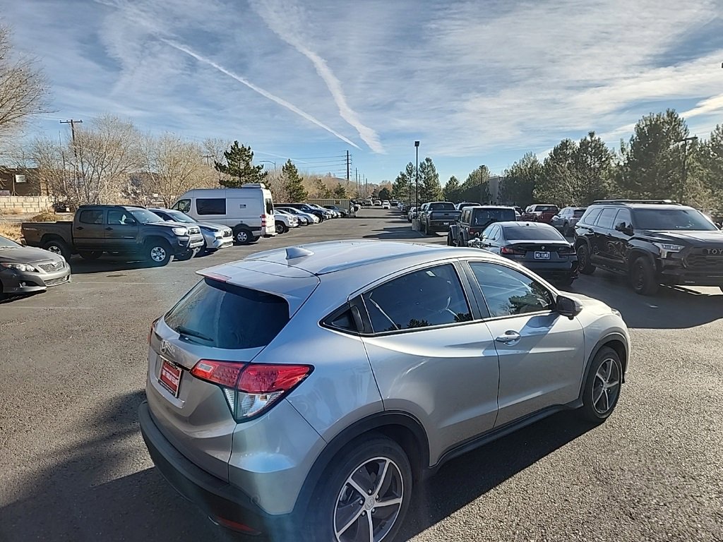 Used 2022 Honda HR-V EX image 4