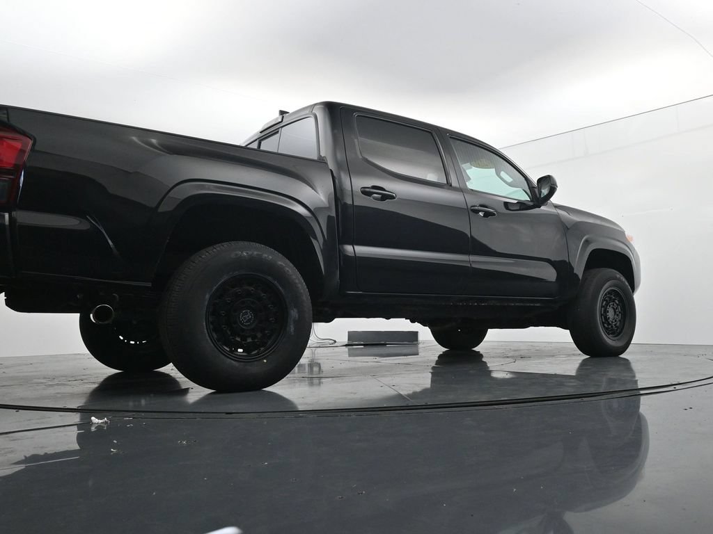 Used 2023 Toyota Tacoma SR AWD/4WD image 41