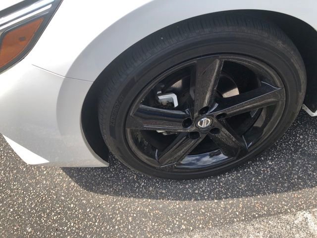 Certified 2023 Nissan Sentra SR w/ Midnight Edition Package image 9