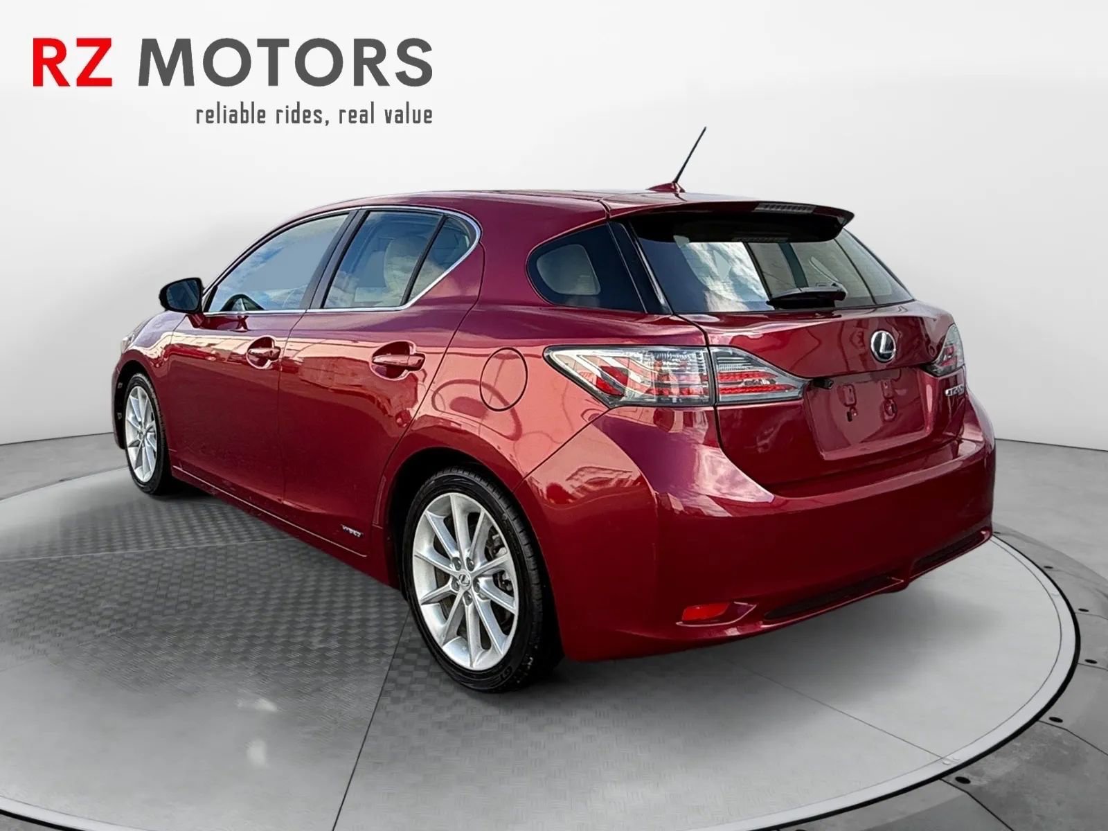 Used 2013 Lexus CT 200h image 3