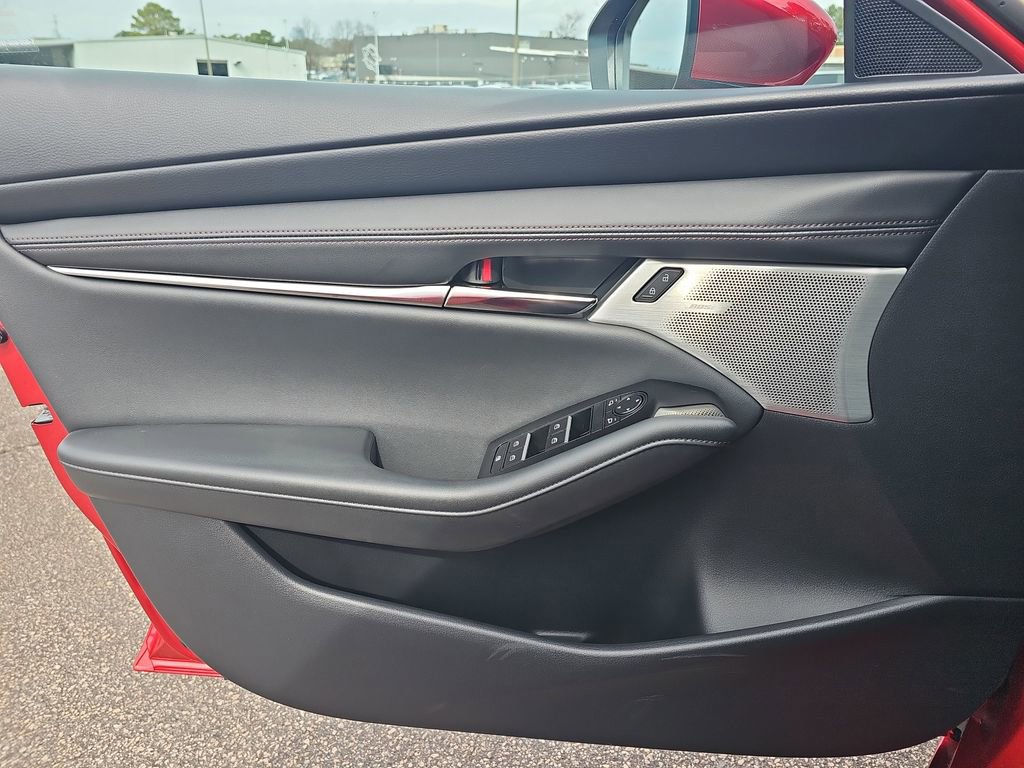 New 2026 MAZDA MAZDA3 2.5 S Hatchback w/ Premium Pkg image 28