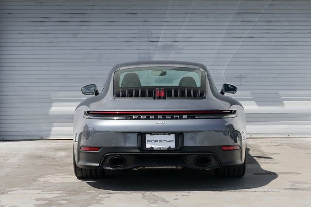 Certified 2025 Porsche 911 Carrera image 6