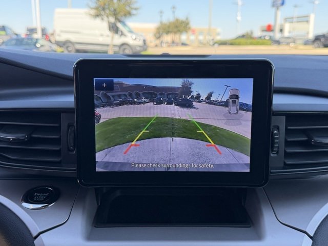 Used 2024 Ford Explorer XLT image 16