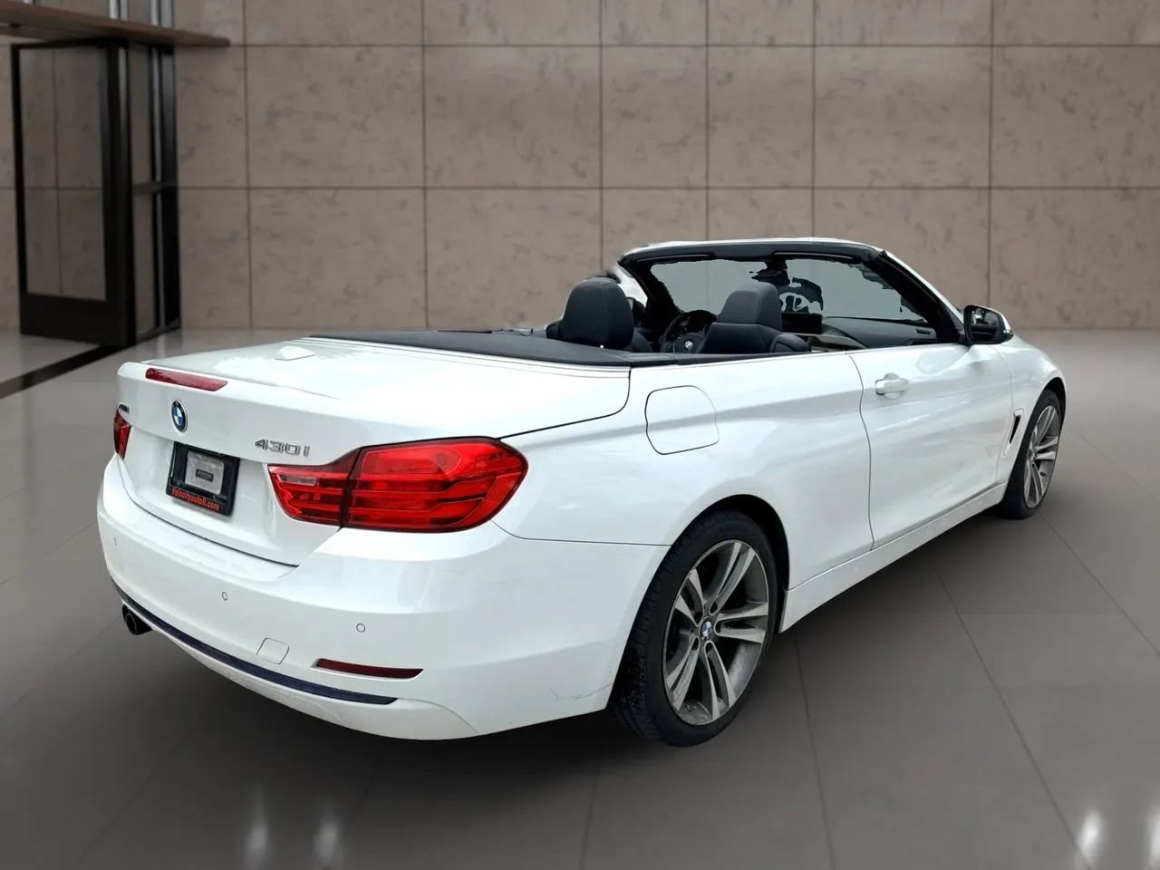 Used 2017 BMW 430i xDrive Convertible AWD/4WD image 3