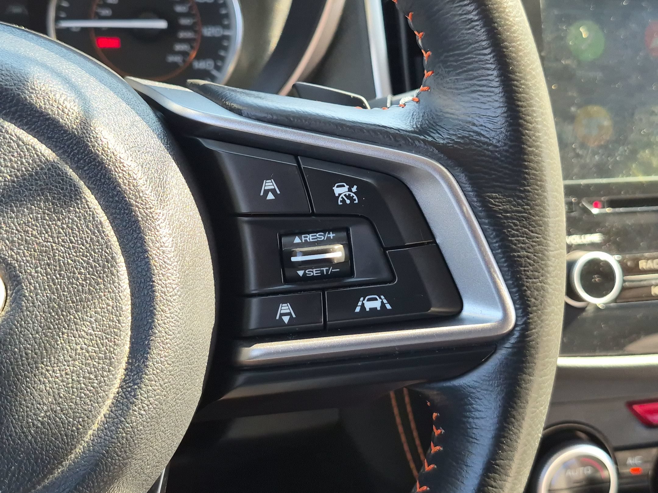 Used 2019 Subaru Crosstrek 2.0i Limited w/ Moonroof Package w/Navigation AWD/4WD image 18