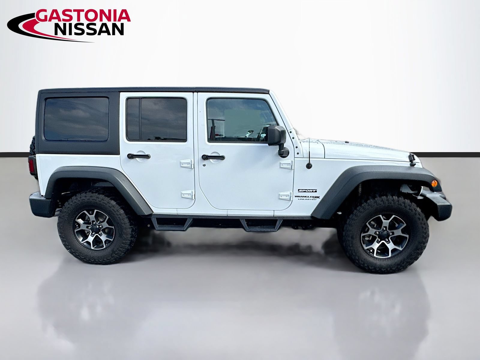 Used 2018 Jeep Wrangler Unlimited Sport S AWD/4WD image 10