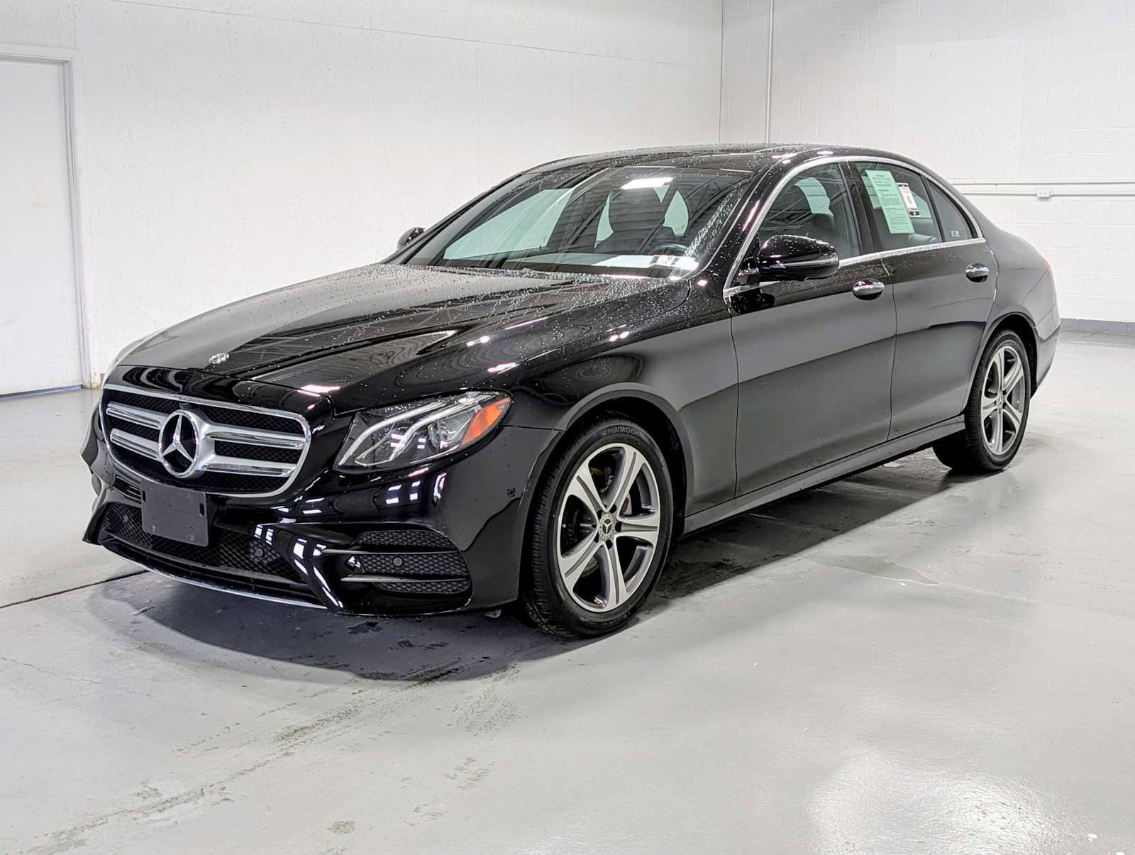 Certified 2019 Mercedes-Benz E 300 4MATIC image 1