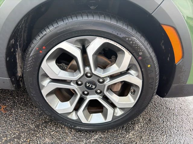 Used 2020 Kia Soul X-Line image 2