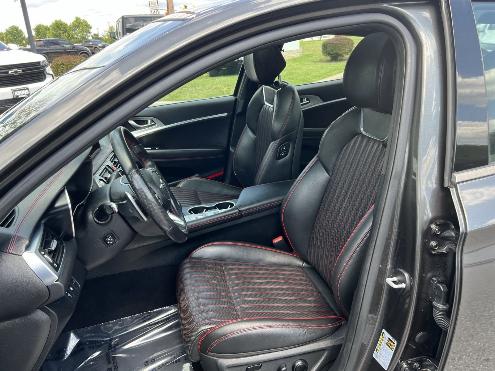 Used 2023 Genesis G70 3.3T w/ Sport Advanced Package AWD/4WD image 13