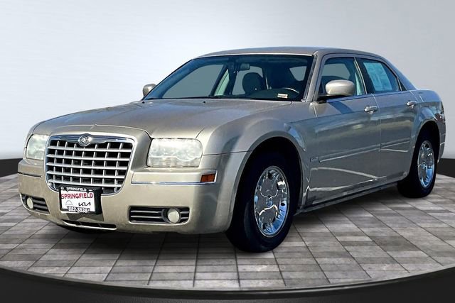 Used 2005 Chrysler 300 Touring image 1