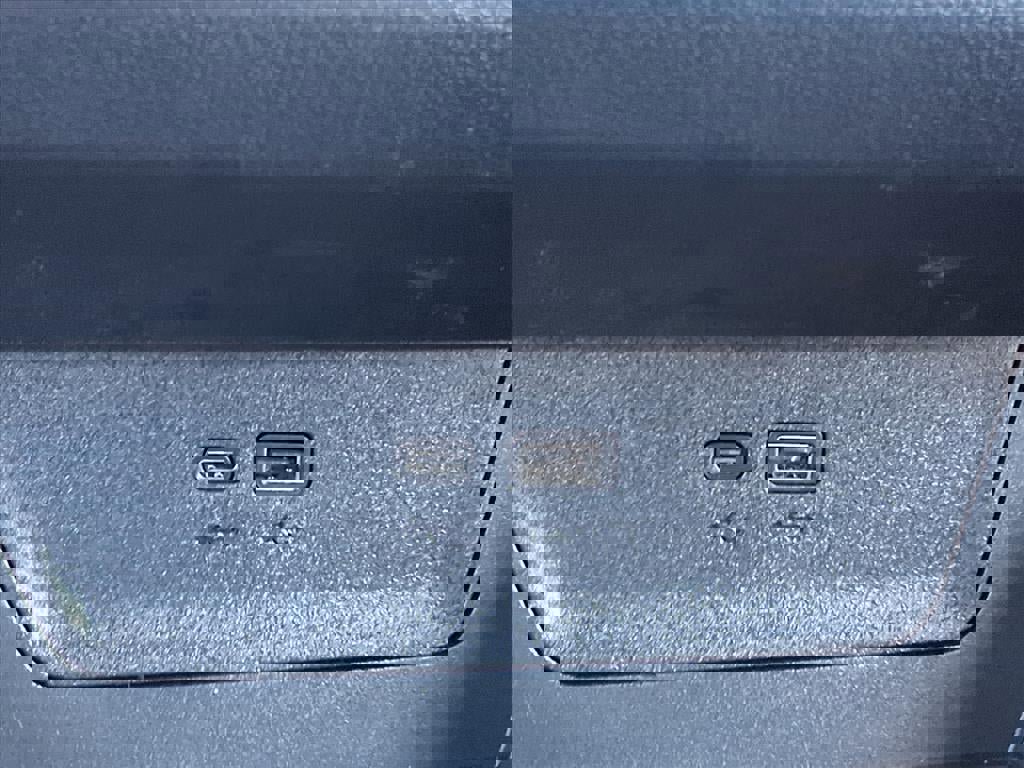 Used 2025 Chevrolet Equinox RS w/ Safety and Technology Package image 7