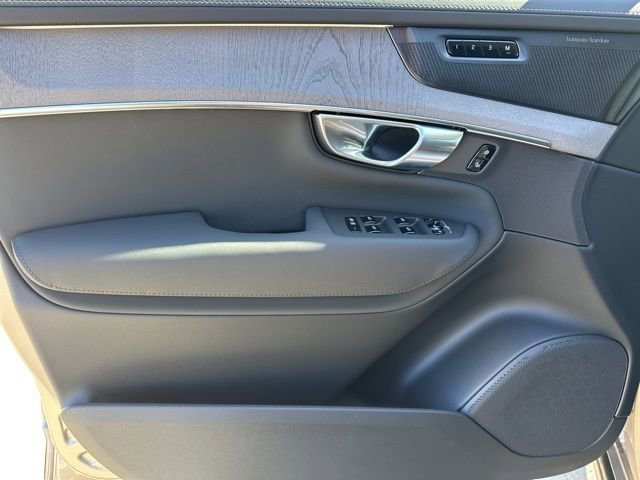 New 2026 Volvo XC90 B6 Ultra image 13