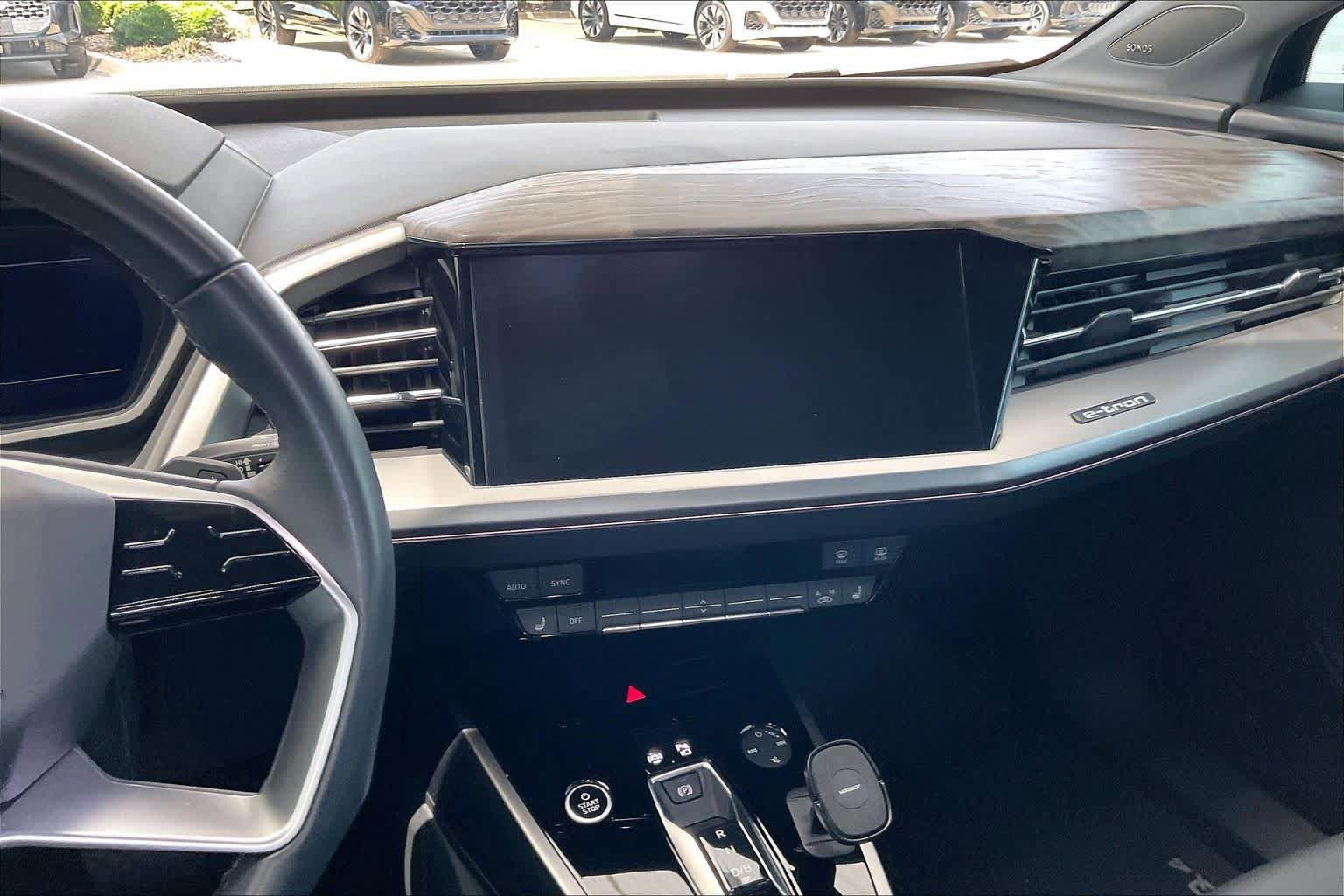 Used 2023 Audi Q4 e-tron Premium Plus w/ Premium Plus RWD image 6