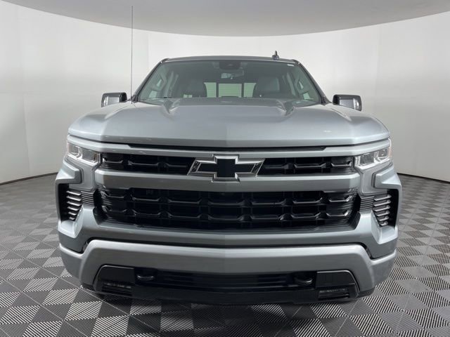 Used 2023 Chevrolet Silverado 1500 RST w/ Convenience Package II AWD/4WD image 4