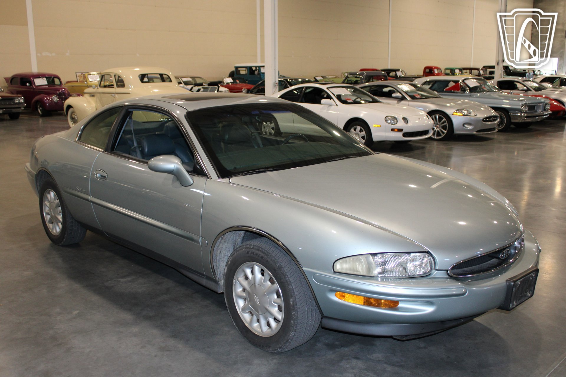 Used 1995 Buick Riviera Supercharged Coupe image 13
