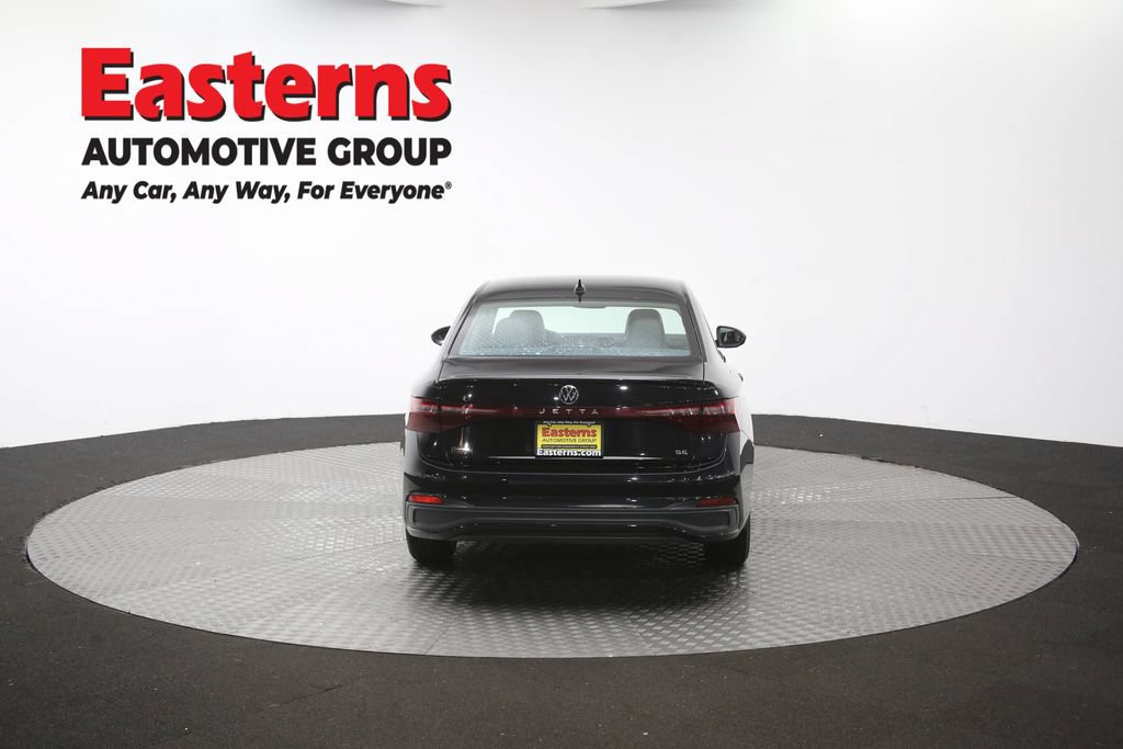 Used 2025 Volkswagen Jetta SE FWD image 35