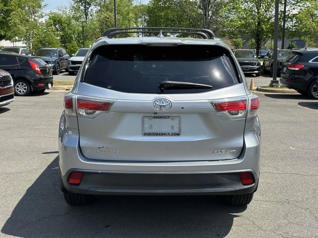 Used 2015 Toyota Highlander XLE AWD/4WD image 3
