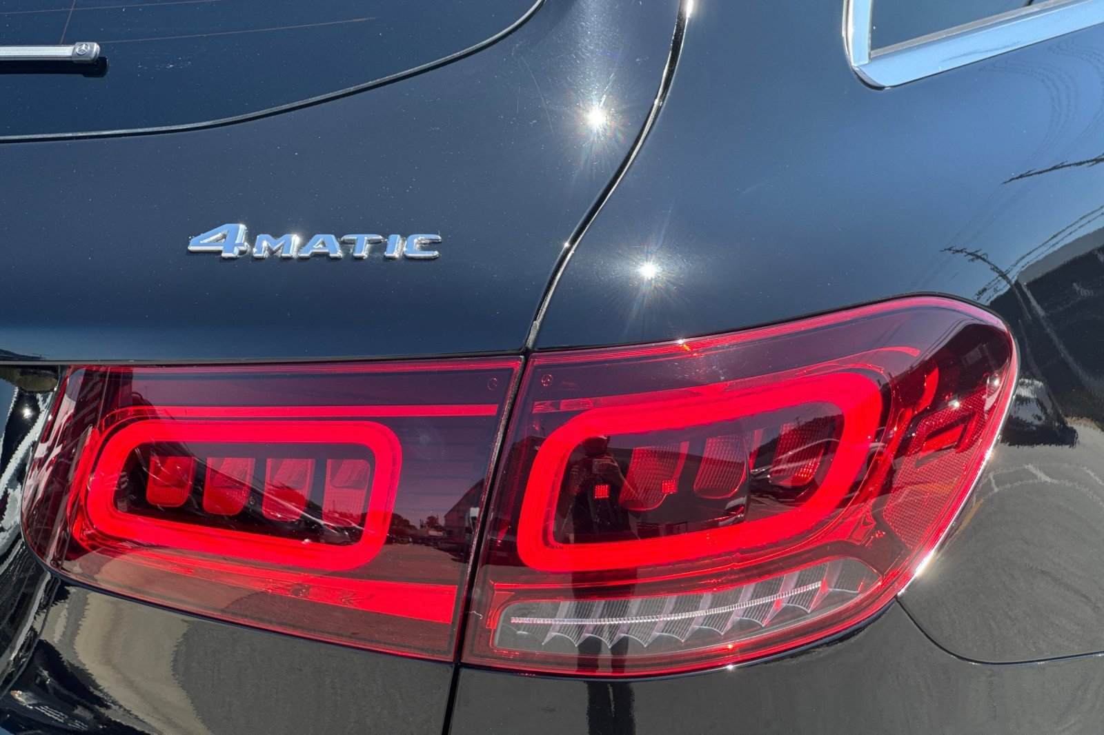 Used 2020 Mercedes-Benz GLC 300 4MATIC image 29