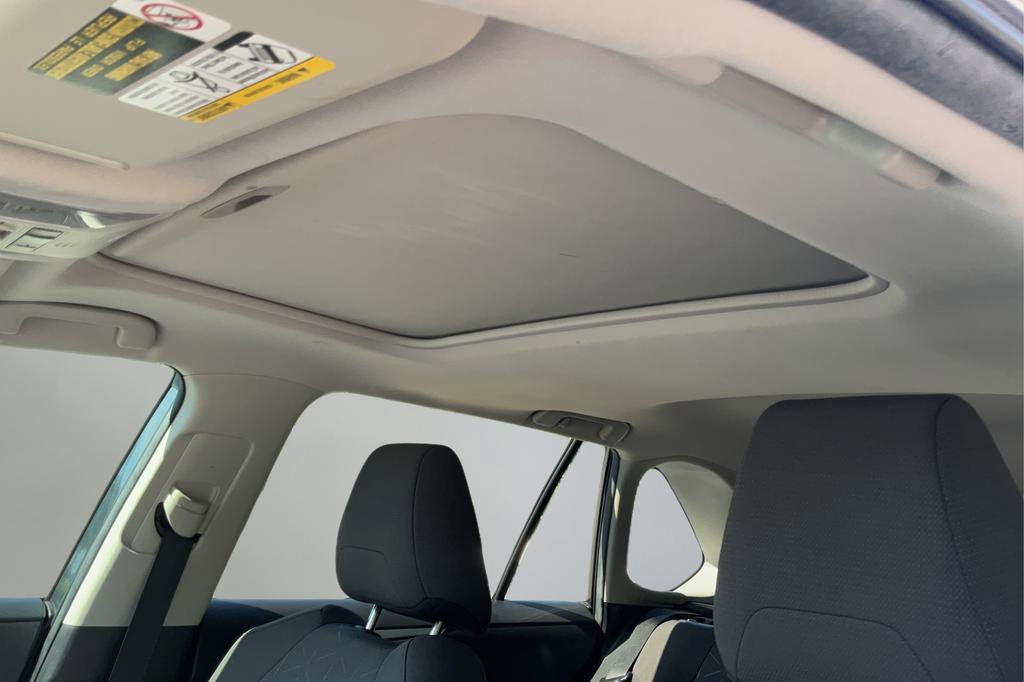 Used 2019 Toyota RAV4 XLE FWD image 18