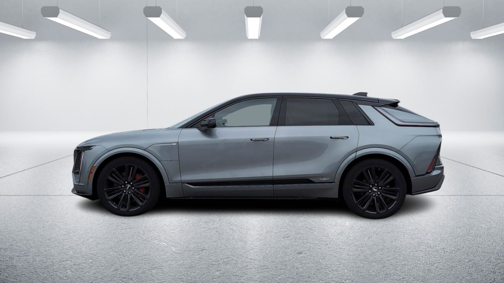 New 2026 Cadillac Lyriq V image 2
