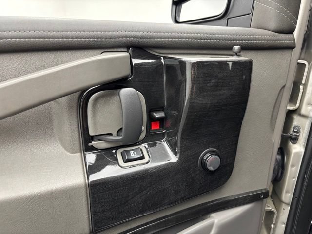 Used 2022 Chevrolet Express 2500 Extended w/ Enhanced Convenience Package RWD image 17