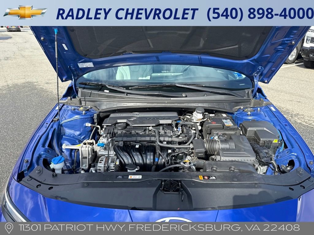 Used 2025 Hyundai Elantra Limited image 15