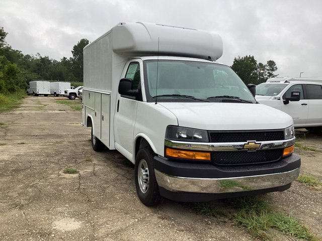New 2025 Chevrolet Express 3500 w/ Power Convenience Package image 3