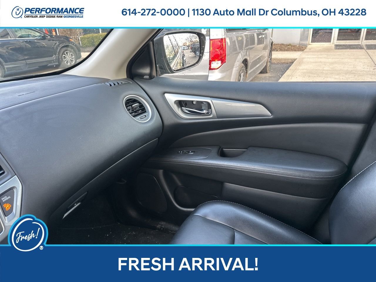 Used 2019 Nissan Pathfinder SL image 24