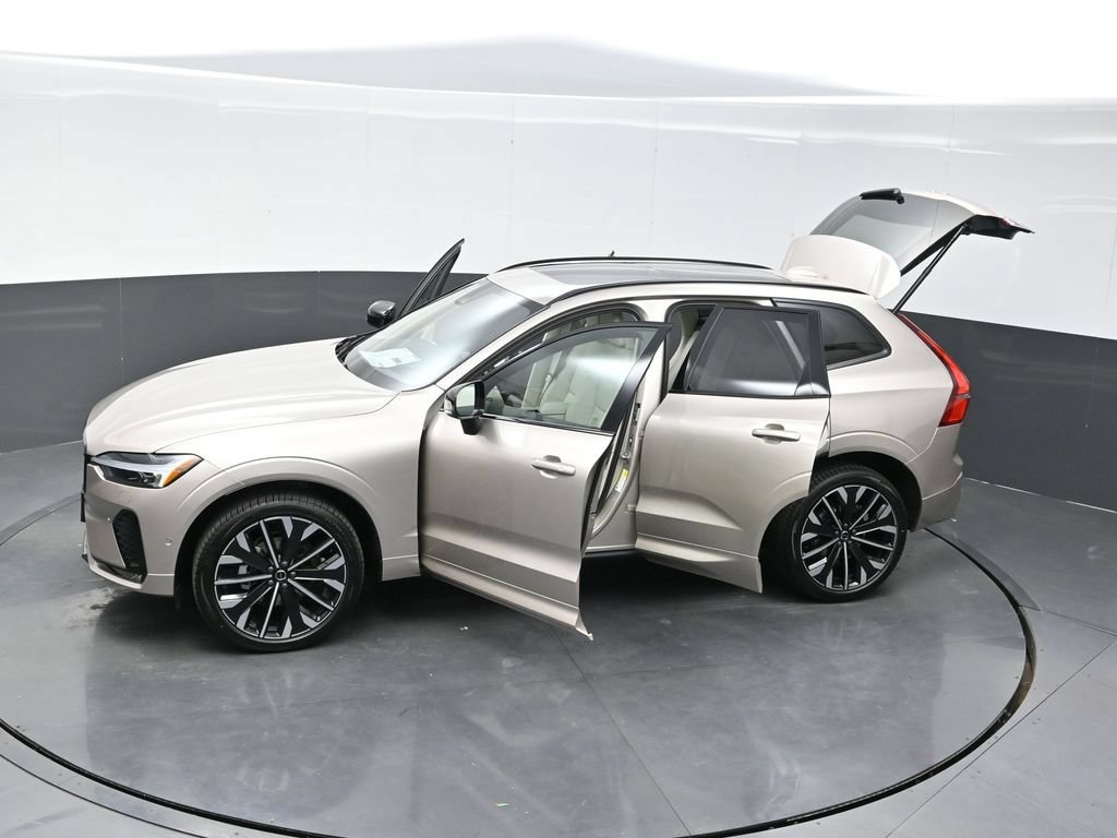New 2026 Volvo XC60 B5 Ultra w/ Protection Package Premier AWD/4WD image 48