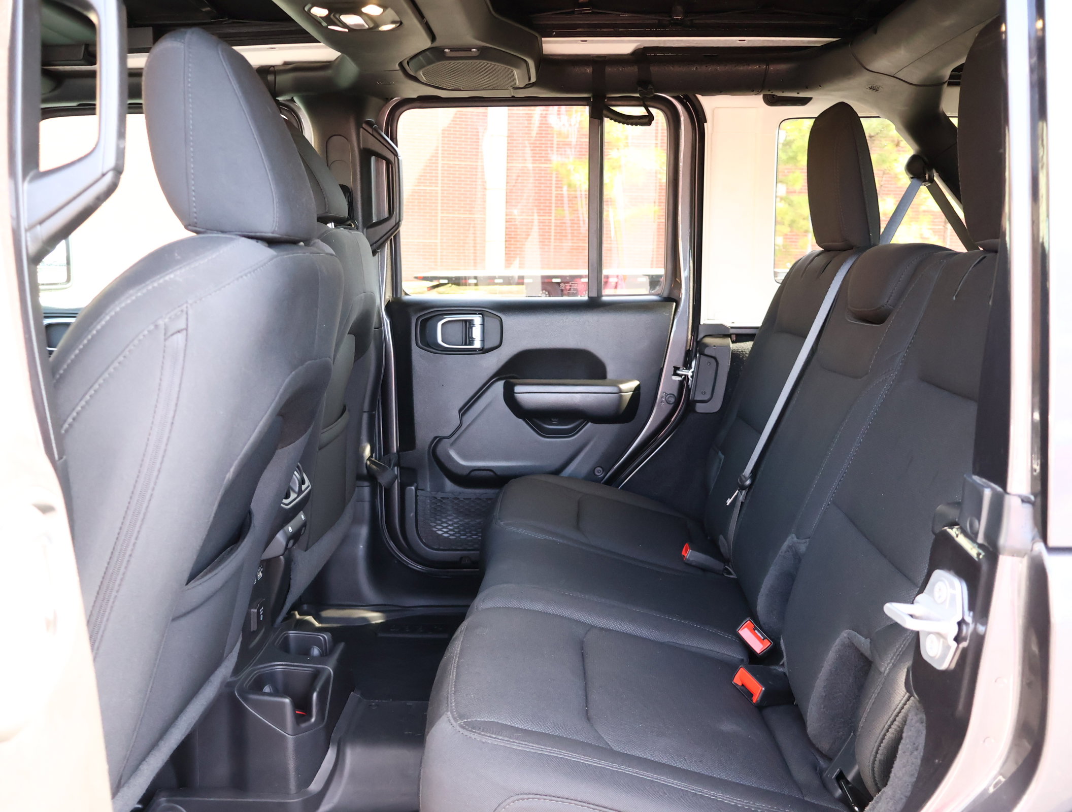 Used 2021 Jeep Wrangler Unlimited Sport image 17