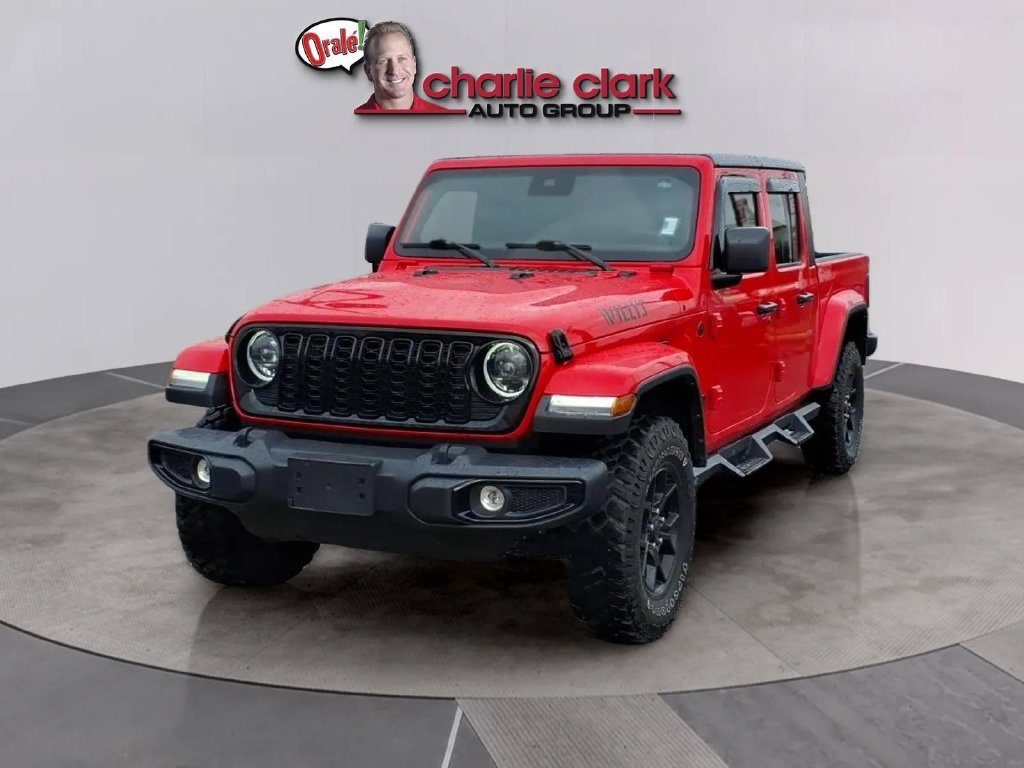 Used 2025 Jeep Gladiator Sport AWD/4WD image 1