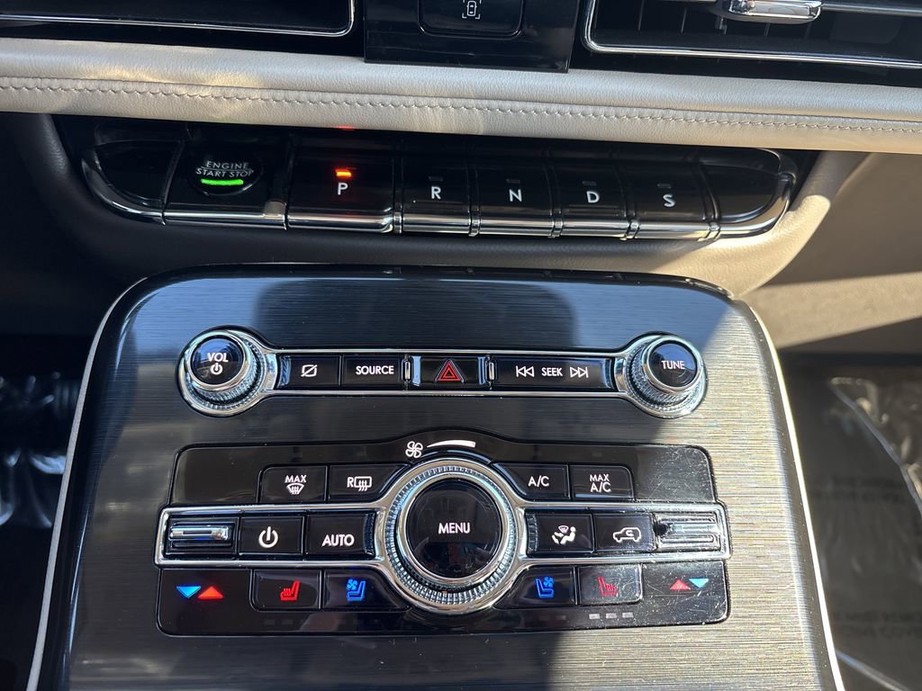 Certified 2022 Lincoln Nautilus Reserve w/ Luxury Package image 27