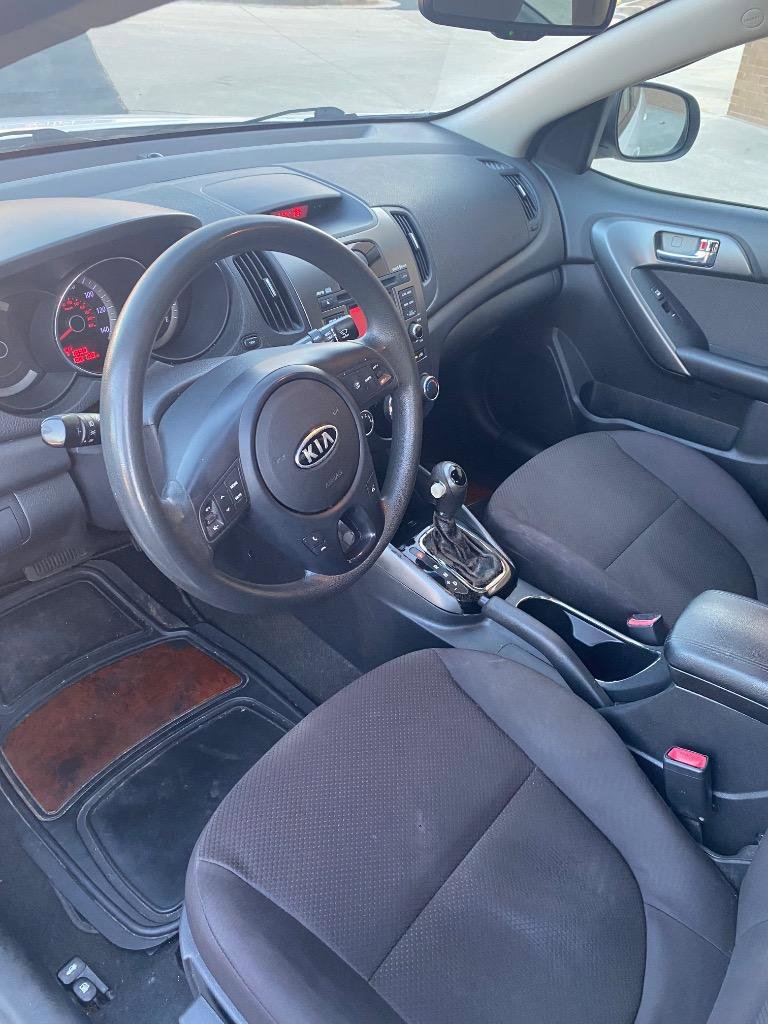 Used 2013 Kia Forte EX image 6