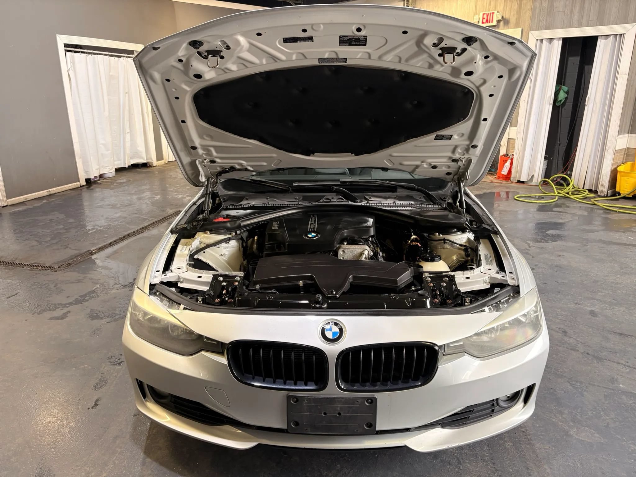 Used 2014 BMW 328i xDrive Sedan AWD/4WD image 25