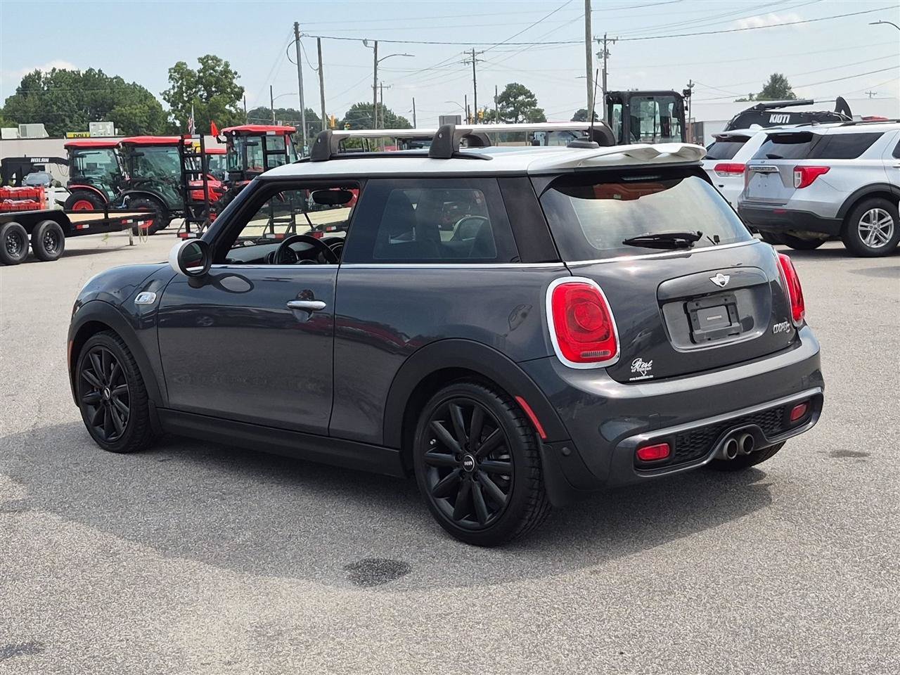 Used 2018 MINI Cooper S FWD image 5