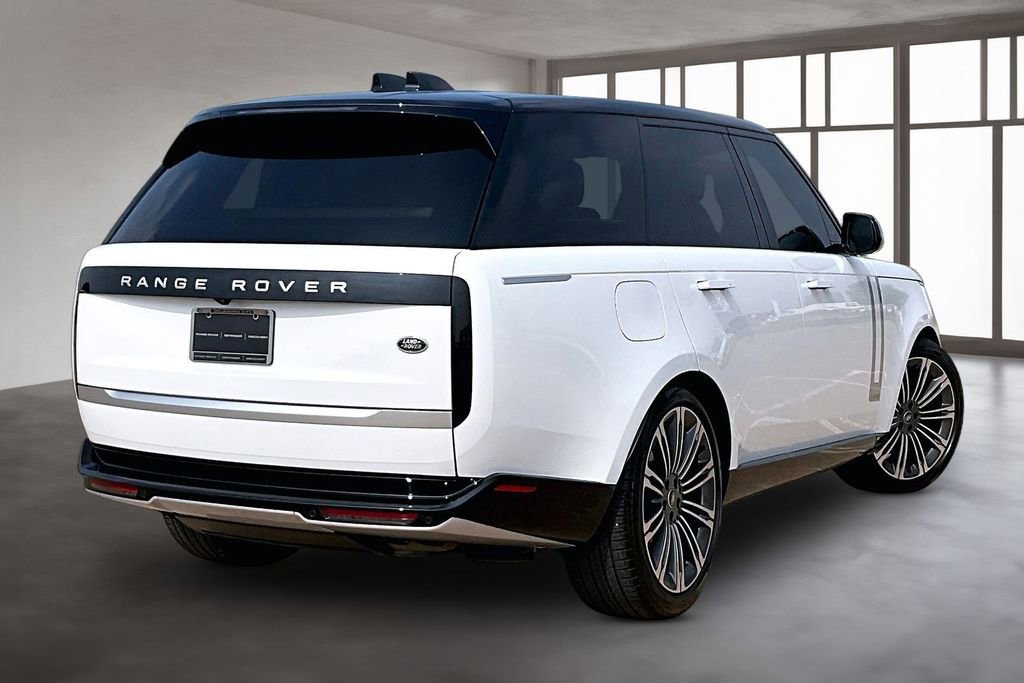 Used 2023 Land Rover Range Rover Autobiography AWD/4WD image 2