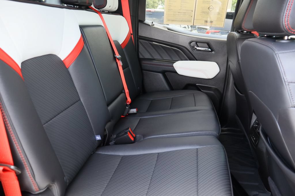 Certified 2024 GMC Canyon AT4X AWD/4WD image 29