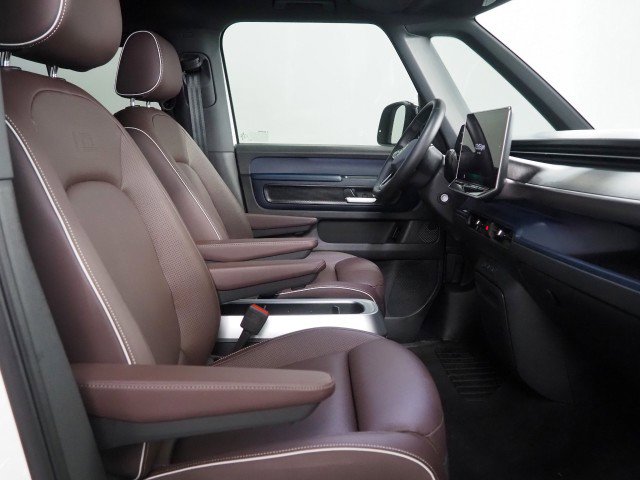 Used 2025 Volkswagen ID. Buzz Pro S image 14