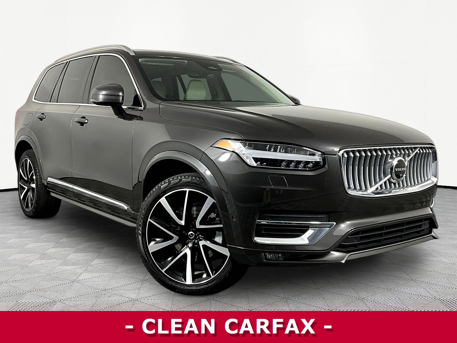 Used 2023 Volvo XC90 B6 Plus w/ Protection Package Premier AWD/4WD image 3