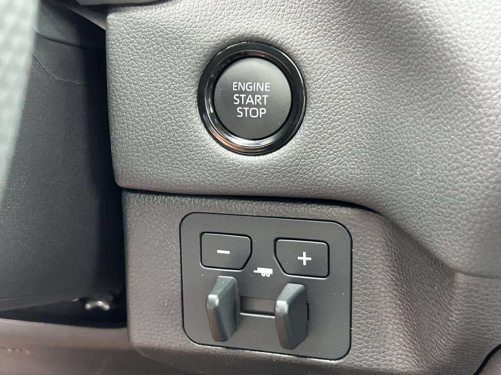 New 2026 Toyota Tundra Limited AWD/4WD image 25