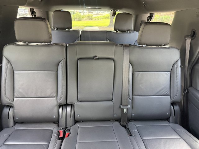 Used 2025 Chevrolet Tahoe LT AWD/4WD image 32