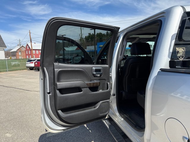 Used 2015 GMC Sierra 2500 Denali w/ Suspension Package, Off-Road AWD/4WD image 24