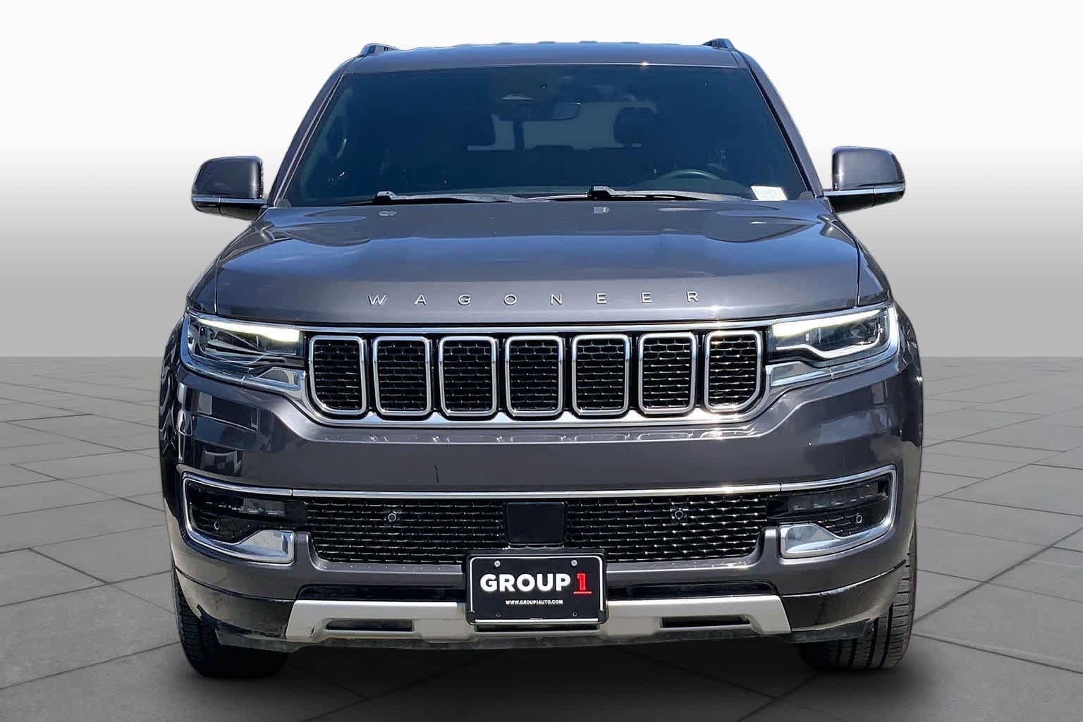 Used 2022 Jeep Wagoneer Series II RWD image 4