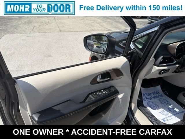 Used 2023 Chrysler Voyager LX FWD image 12