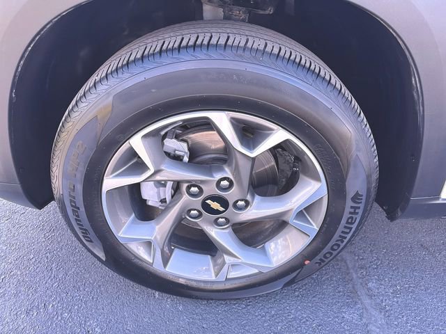Used 2024 Chevrolet Trax LT w/ LT Convenience Package FWD image 31
