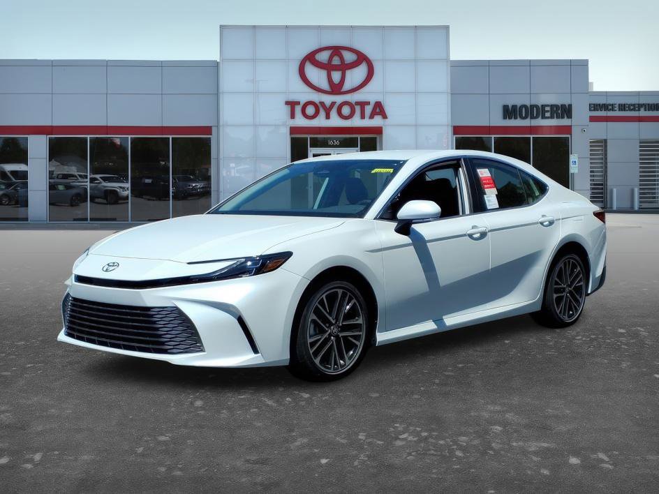 New 2026 Toyota Camry XLE FWD image 1